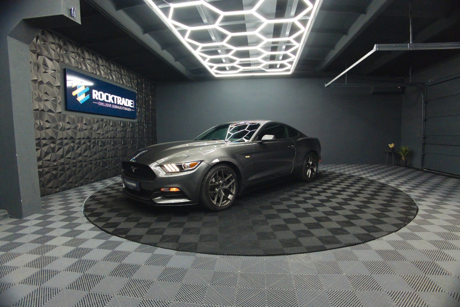 Fahrzeugabbildung Ford Mustang 3.7 V6 GT Coupe 19Zoll | Xenon | Kamera