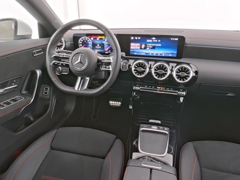 Fahrzeugabbildung Mercedes-Benz CLA 200 AMG*Totwink*LED*Kamera*CarPlay*Wide*Navi