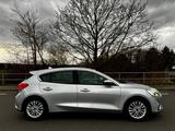 Ford Focus Titanium | 46.000 | TÜV 2027 | Kamera  - Ford Focus mit Benzin-Antrieb: Limousine, 2.0