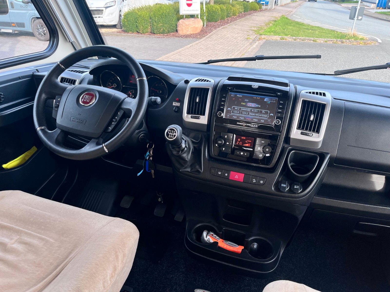Fahrzeugabbildung LMC Explorer Comfort I 615 - Neuzustand -