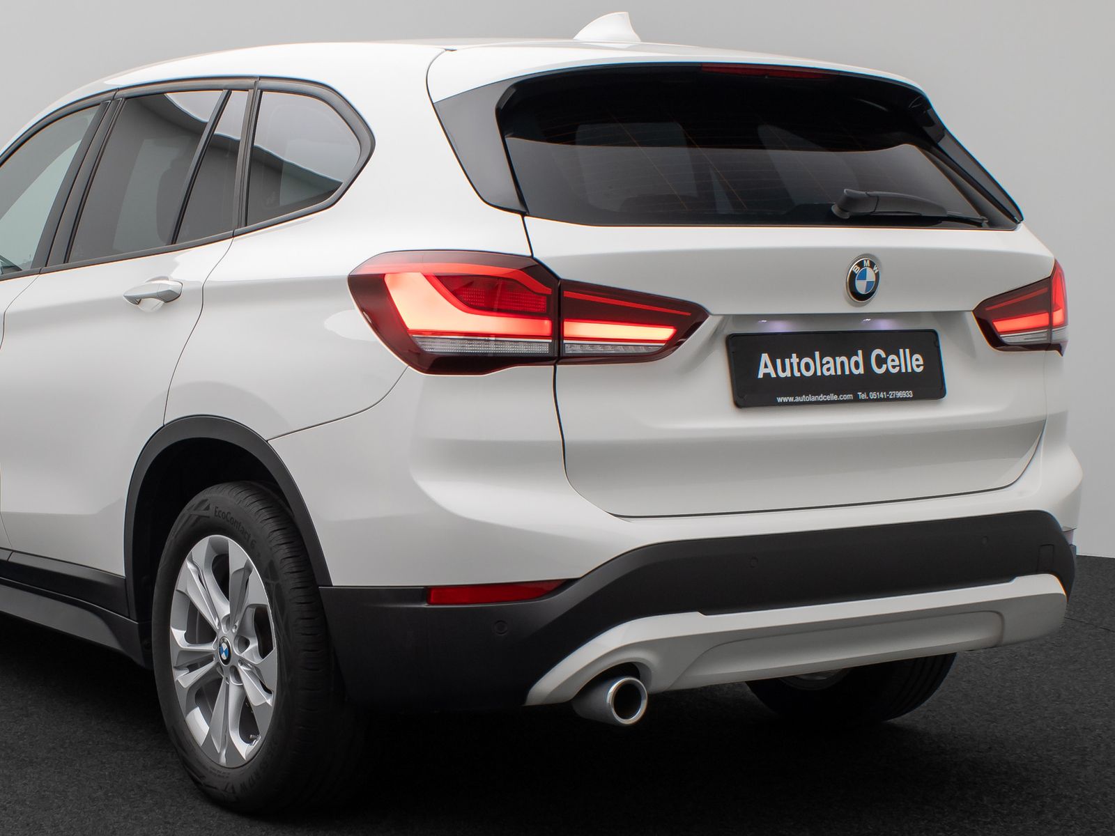 Fahrzeugabbildung BMW X1 sD18i Parkassistent DAB HiFi Navi LED Sport