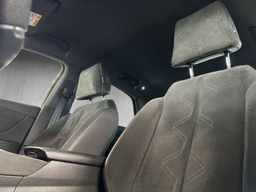 DS Automobiles DS 7 Crossback 2.0 Performance Line LED KAM NAV