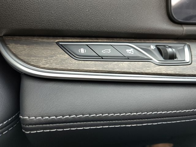 DFSK Fengon E5 PHEV *7 Sitze*Leder*PanoSchiebedach