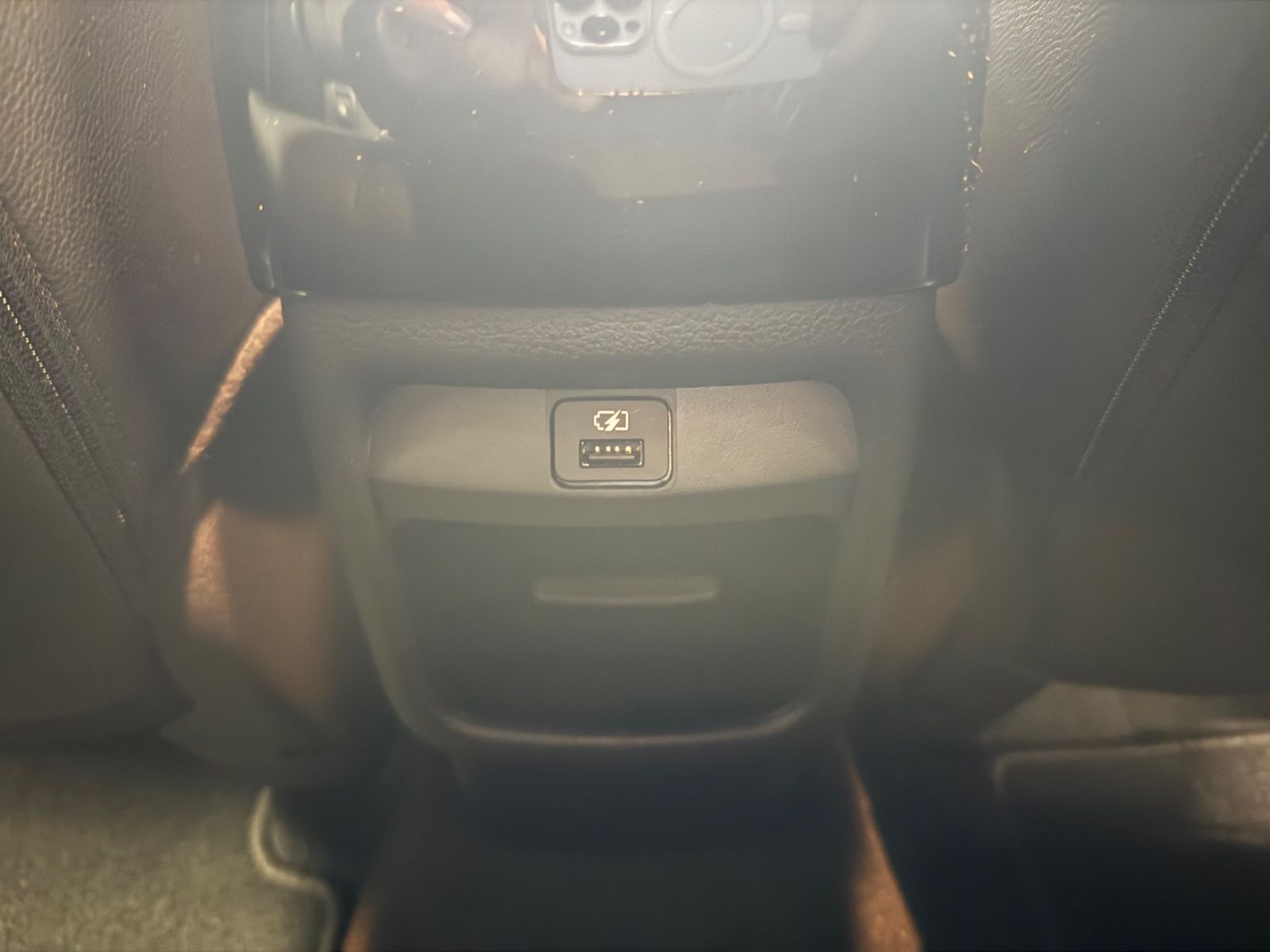 Fahrzeugabbildung Nissan Juke Hybrid Premiere Edition Navi 2-Farben-Lack