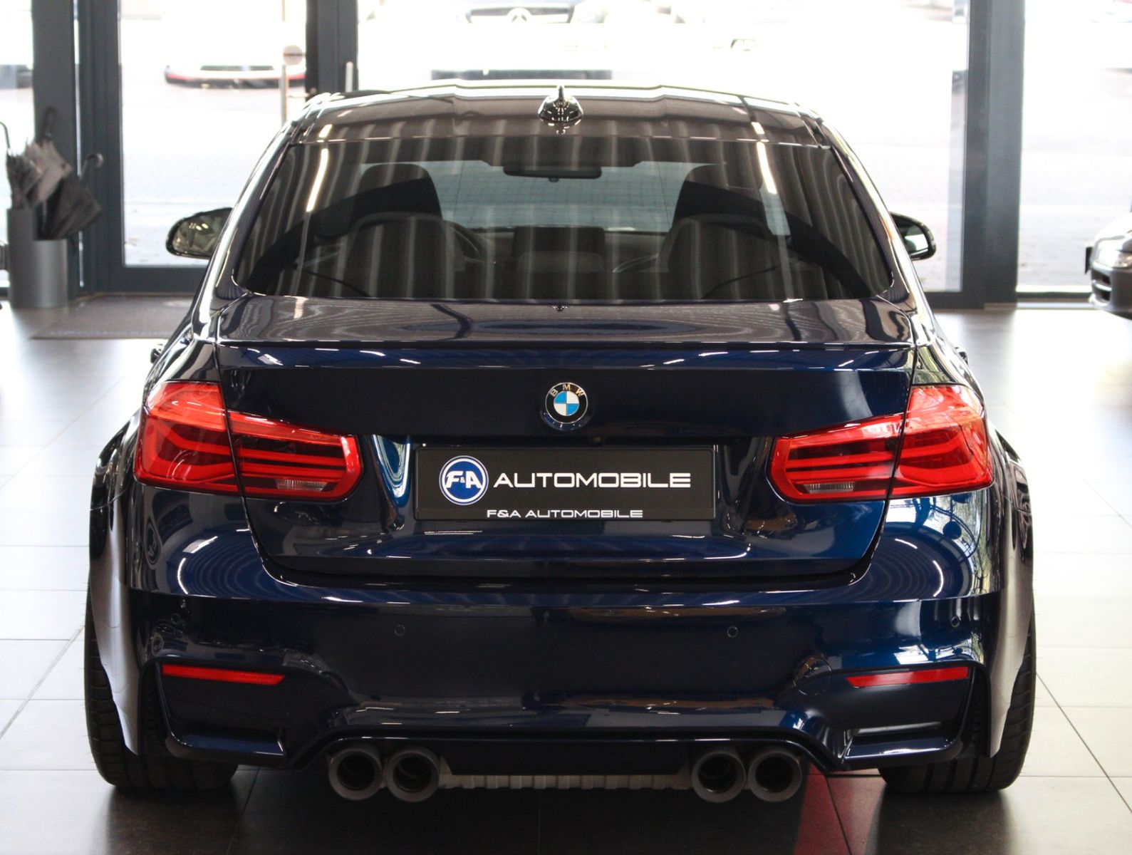 Fahrzeugabbildung BMW M3 LCI Tansanitblau*H&K*HUD*DE*TOP