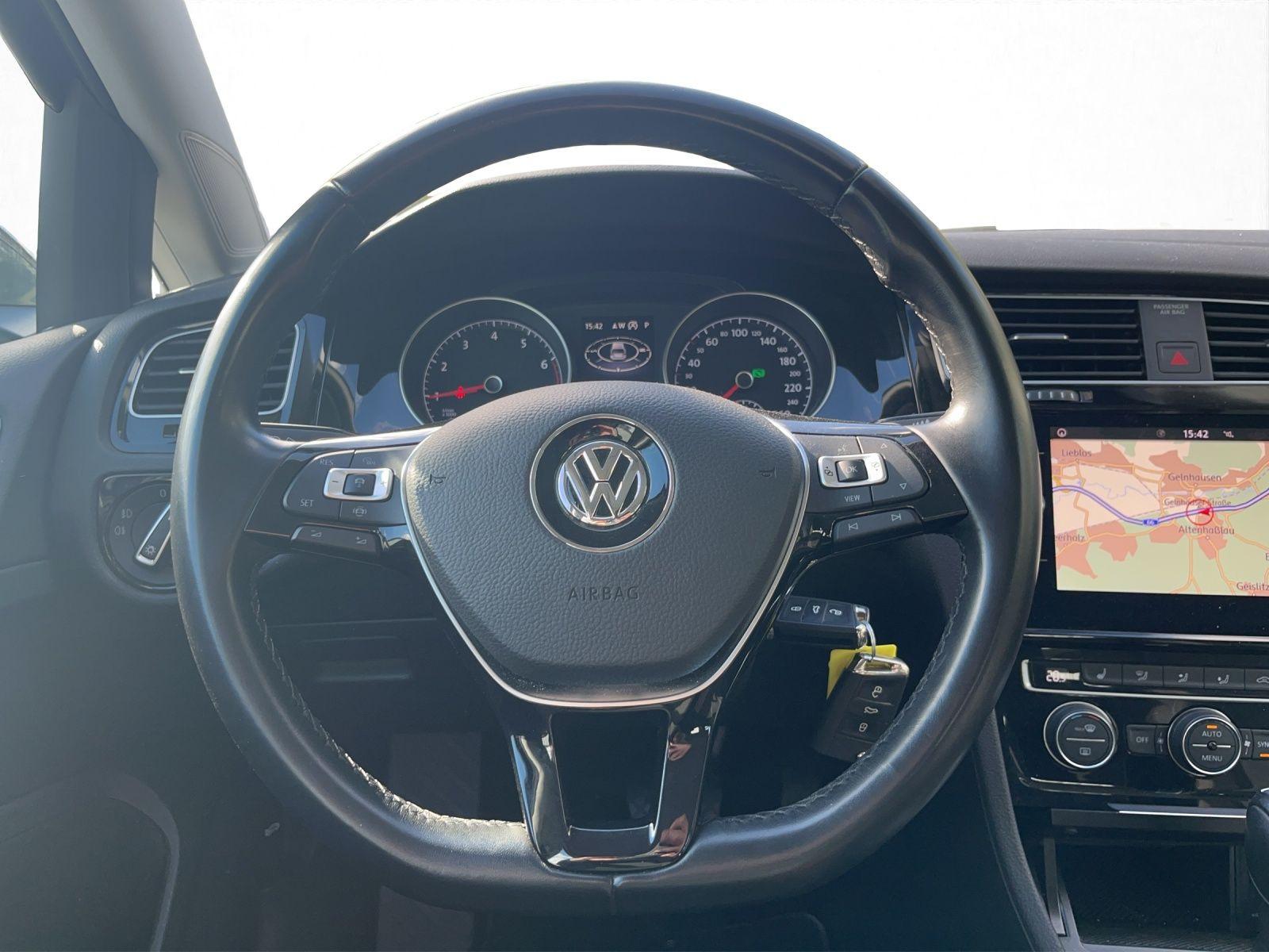 Volkswagen Golf VII Variant 1.5 TSI DSG HIGHLINE*PANO*AHK*L