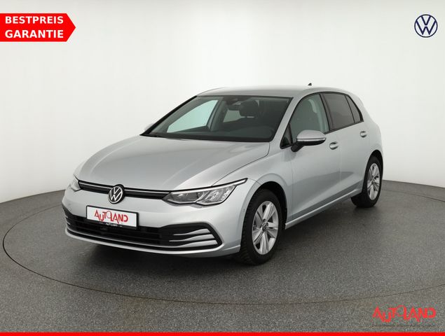 Volkswagen Golf VIII 1.5 TSI Life LED Navi DAB App Sitz/-Le