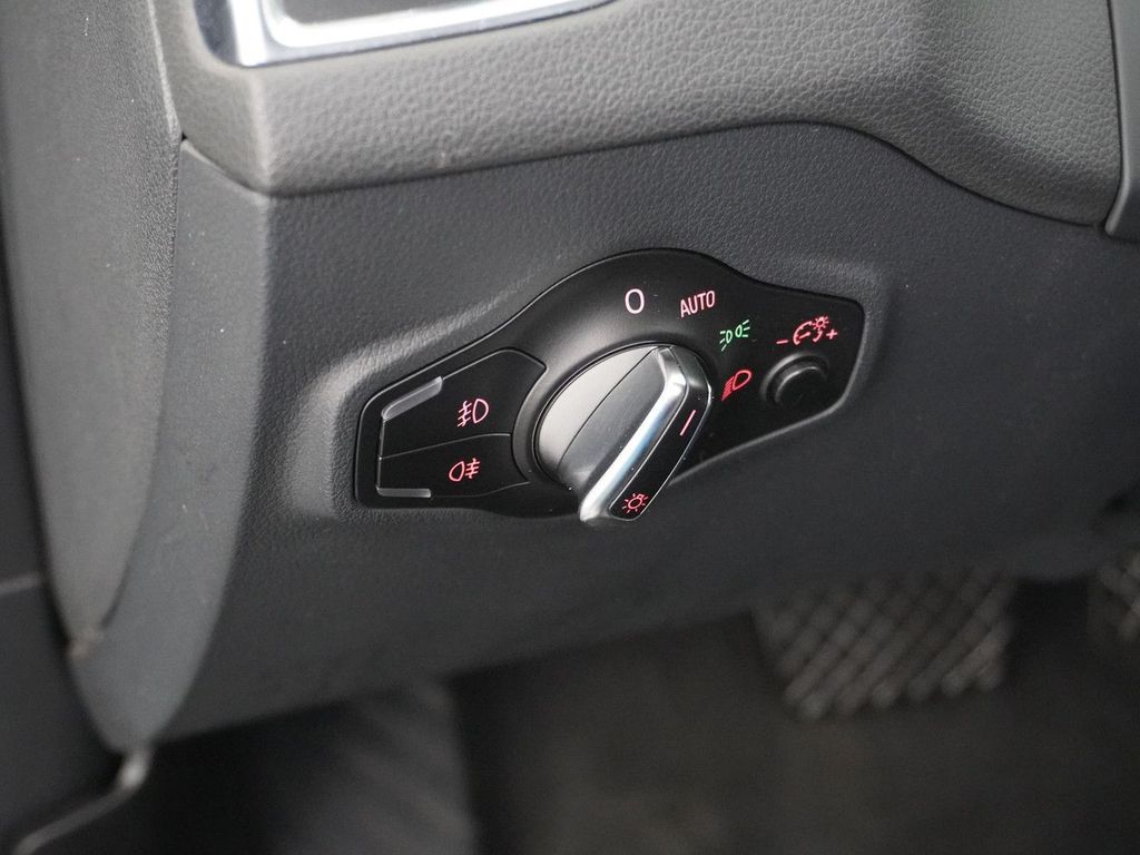 Audi Q5 3.0 TDI quattro S Edition S-Line AHK navi LED