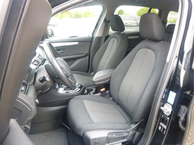 Fahrzeugabbildung BMW 220d Gran Tourer >AUT/NAV/LED/SHZ<