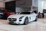 Mercedes-Benz Coupé / Bang&Olufsen for AMG / Mystic Bright / A - Mercedes-Benz SLS AMG mit Benzin-Antrieb: Coupe