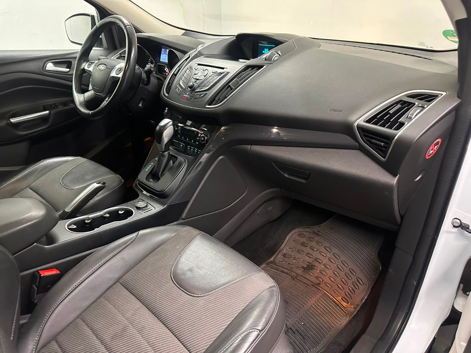 Fahrzeugabbildung Ford Kuga Titanium *TEMPO*KLIMA*SPORTSITZE*