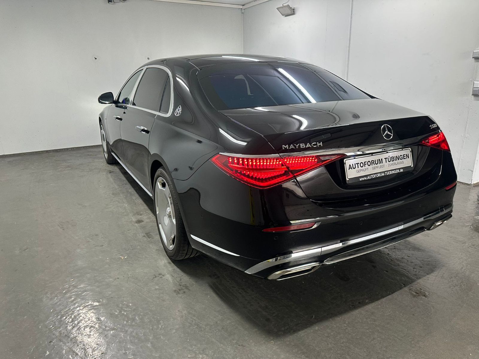 Fahrzeugabbildung Mercedes-Benz S 680 Maybach 4 matic *PANO*BURMESTER 4D*