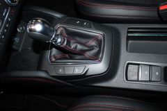 Fahrzeugabbildung Ford Kuga ST-Line X + LED Kameras B&O WinterPaket