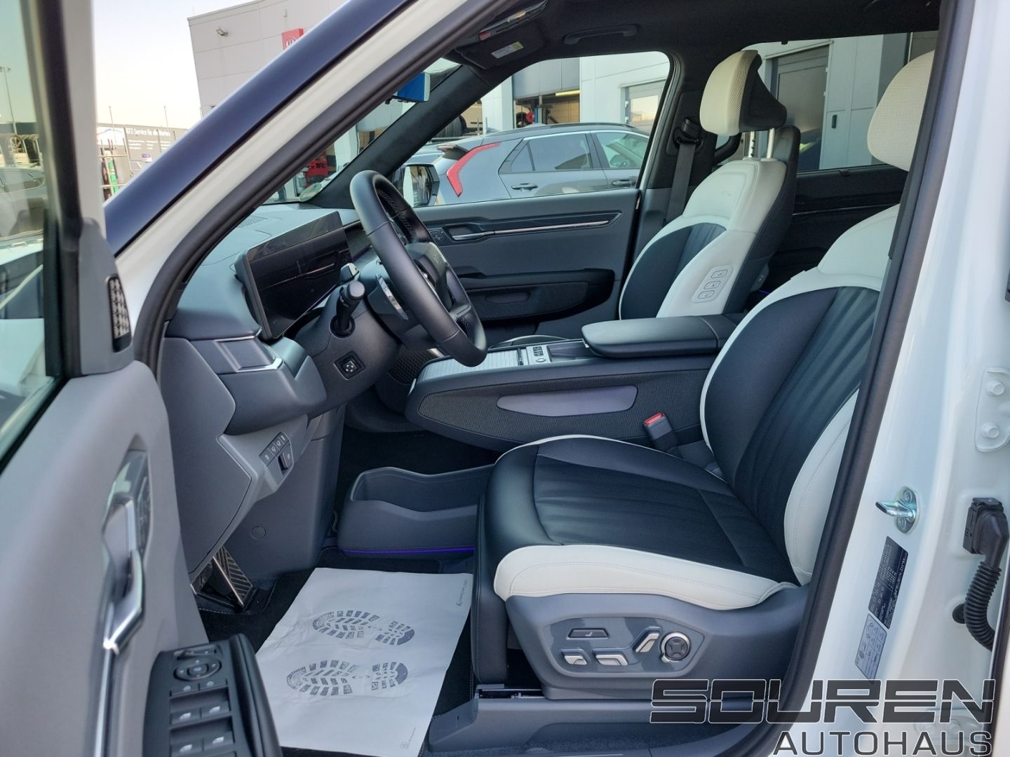 Fahrzeugabbildung Kia EV9 4WD GT-line Edition Panorama 7-Sitzer sofort