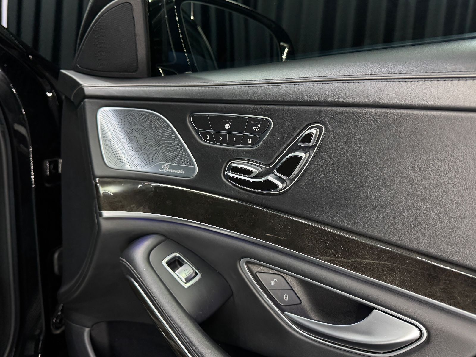 Fahrzeugabbildung Mercedes-Benz S 63 AMG 4Matic L|AMG DRIVERS|LANG|TV|VOLL