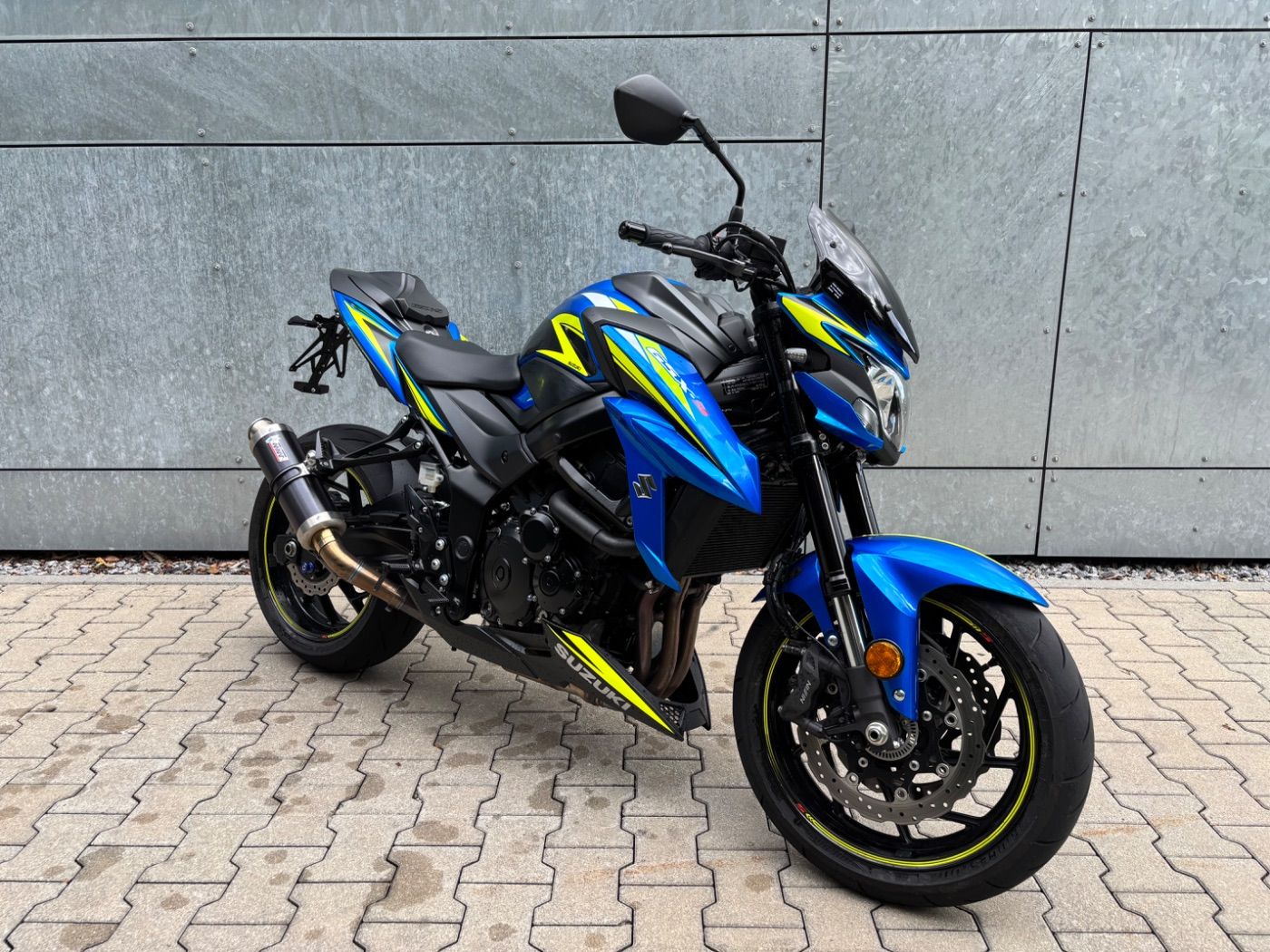 Fahrzeugabbildung Suzuki GSX S 750
