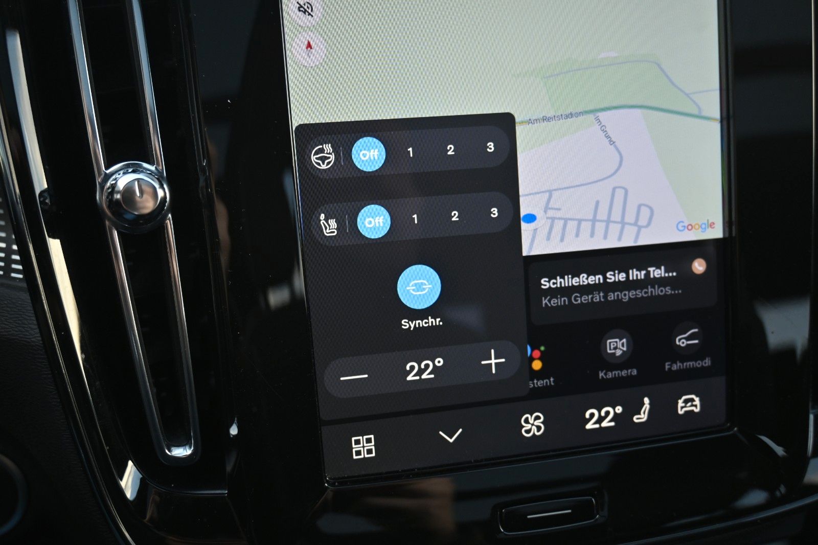 Fahrzeugabbildung Volvo XC40 B3 Plus Dark*LED*PANO*360*H&K*BLIS