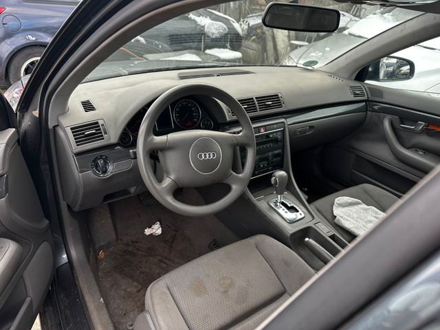 Audi A4 AUTOMATIK 2,0z