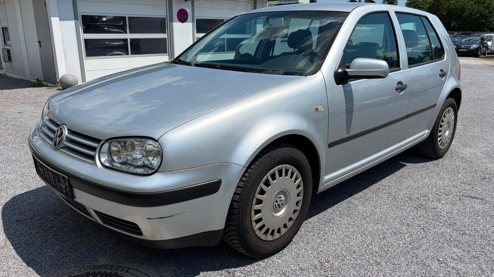 Volkswagen Golf 1.6 Comfortline