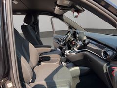 MERCEDES-BENZ V 250 4MATIC lang Kamera Allrad 7 Sitzer