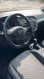 Volkswagen Tiguan - 3
