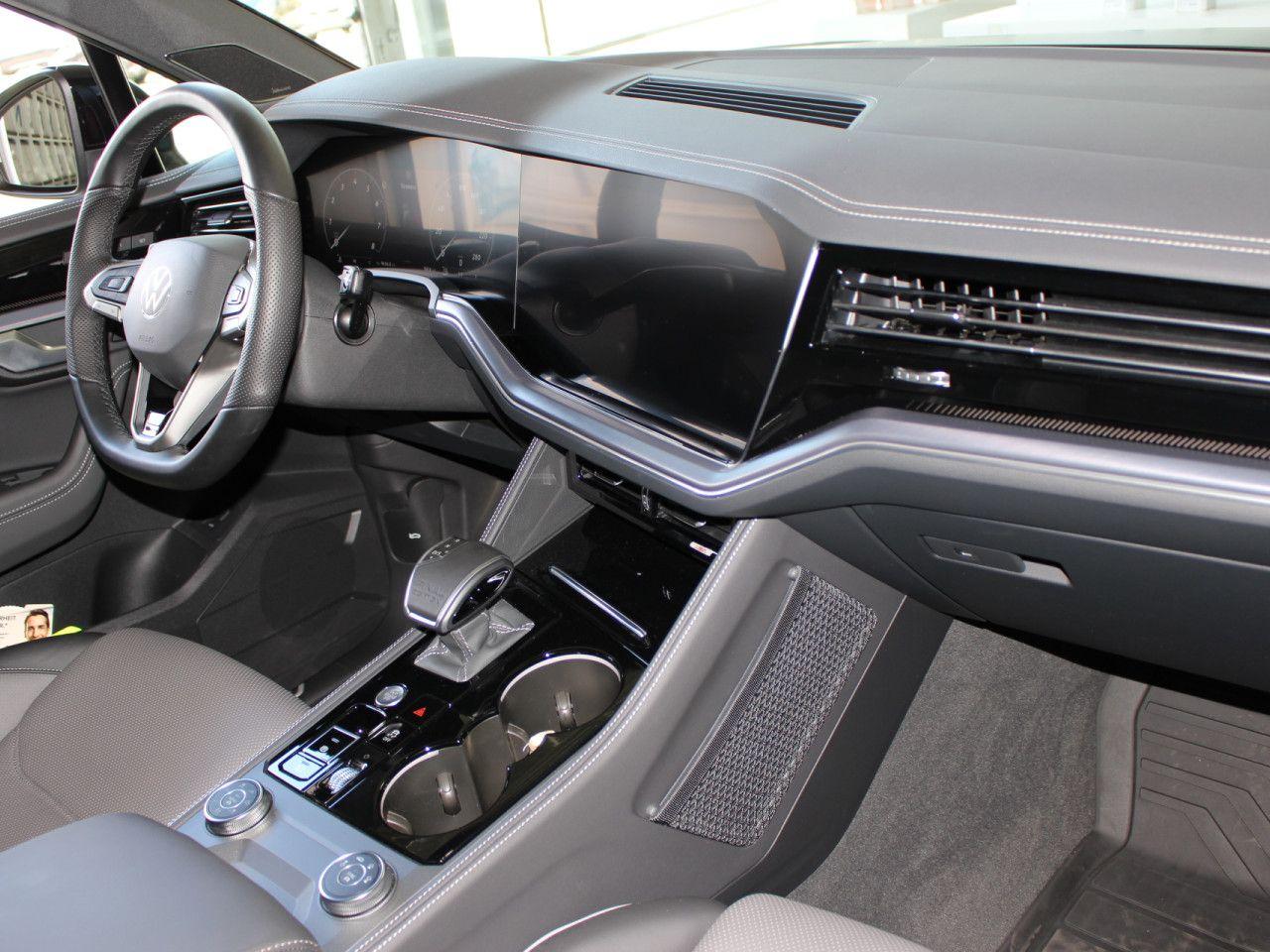 Volkswagen Touareg V6 TSI 4Motion R-Line FINAL EDITION