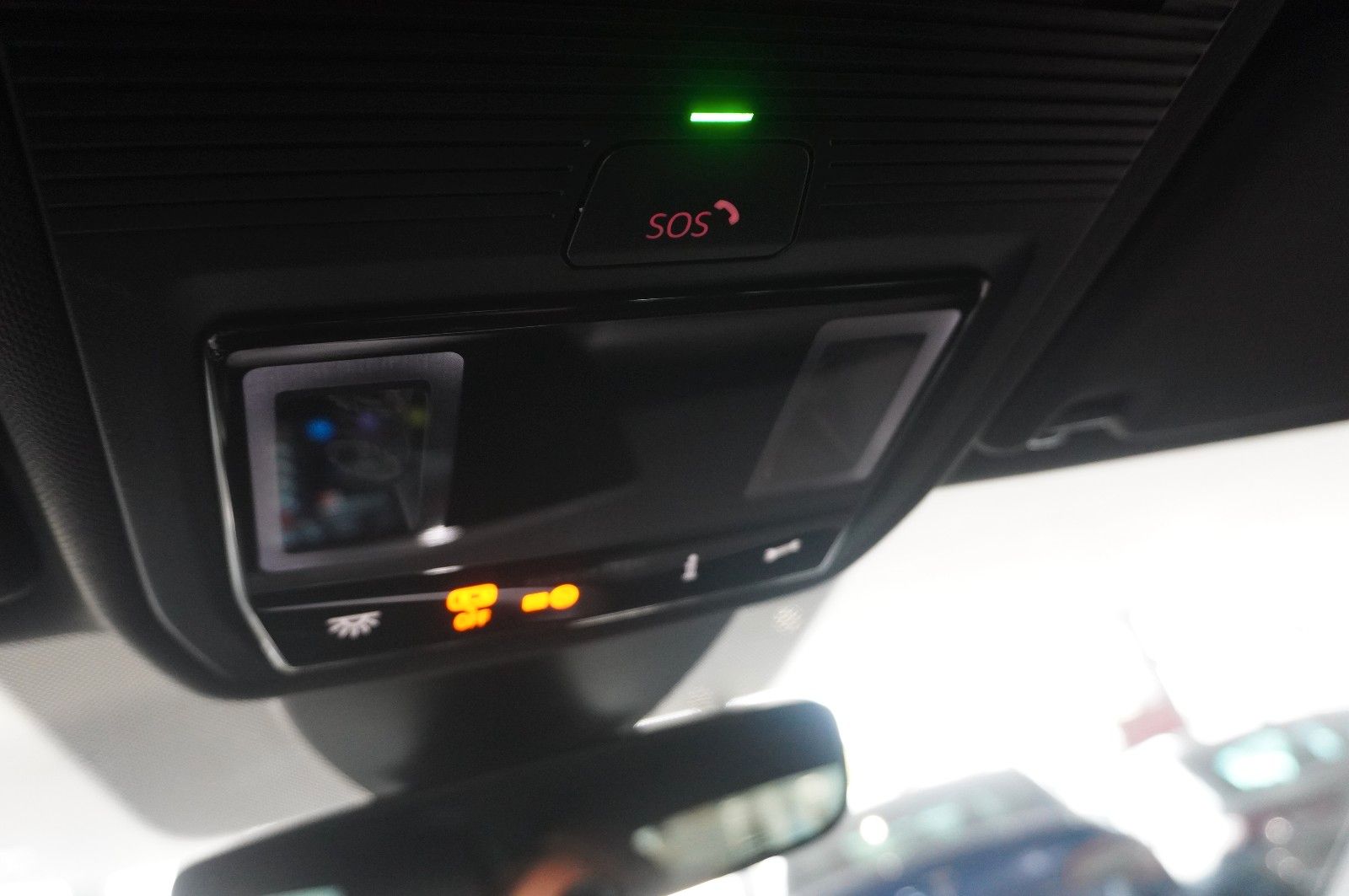 Fahrzeugabbildung SEAT Leon ST 1.5 TSI FR SPORT DSG NAVI/LED/VIRT./DAB+