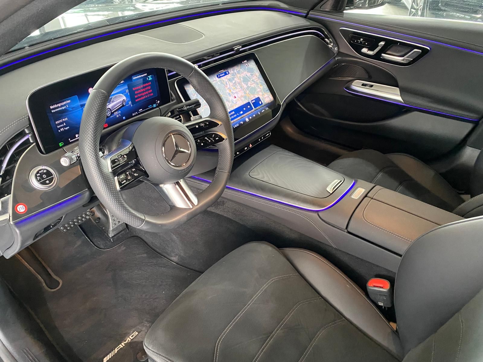 Fahrzeugabbildung Mercedes-Benz E 200 T 4M AMG Advanced+/Airmatic/AHK/360/DIS/