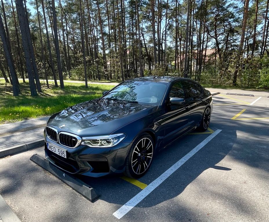 BMW M5
