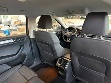 MYAUTOCENTER – Gebraucht- und Jahreswagen mit Werkstattservice in Pfaffenhofen Skoda Superb Combi Style *Bi Xenon*Klima*ACC*