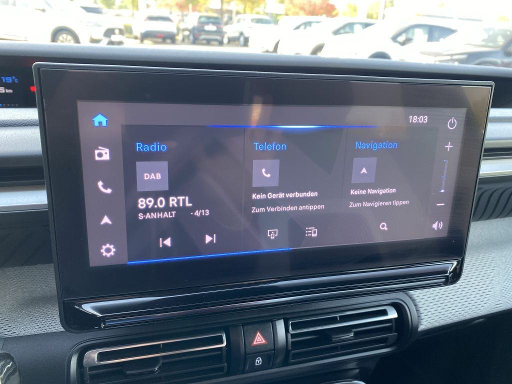 Fahrzeugabbildung Citroën e-C3 113 Standard-Range MAX *11 KW*Navi*LED*Indu