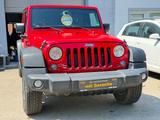 Jeep Wrangler Unlimited / Cabrio Sport Euro5 - Jeep Wrangler: Rot