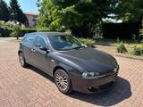 Alfa Romeo 147 1.6 16V 5 porte - graue Alfa Romeo 147