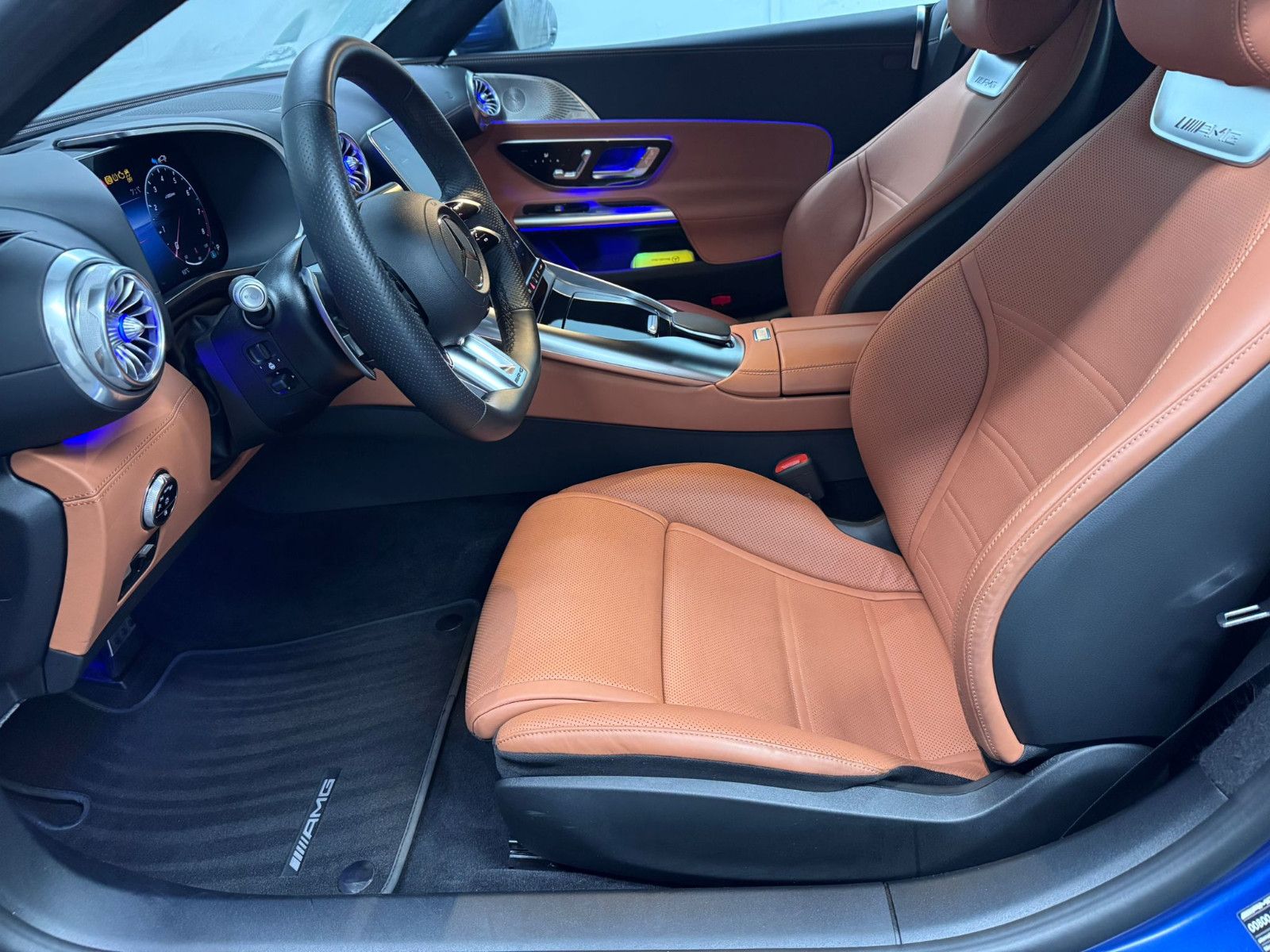 Fahrzeugabbildung Mercedes-Benz GT 63 4MATIC+ *LIFTSYSTEM*HEADUP*MANUFAKTUR*