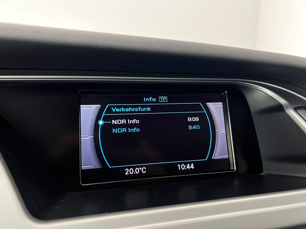 AUDI A4 2.0 TDI Avant / NUR 69.tKM / 1.HD / GARANTIE AUDI A4 2.0 TDI Avant / NUR 69.tKM / 1.HD / GARANTIE