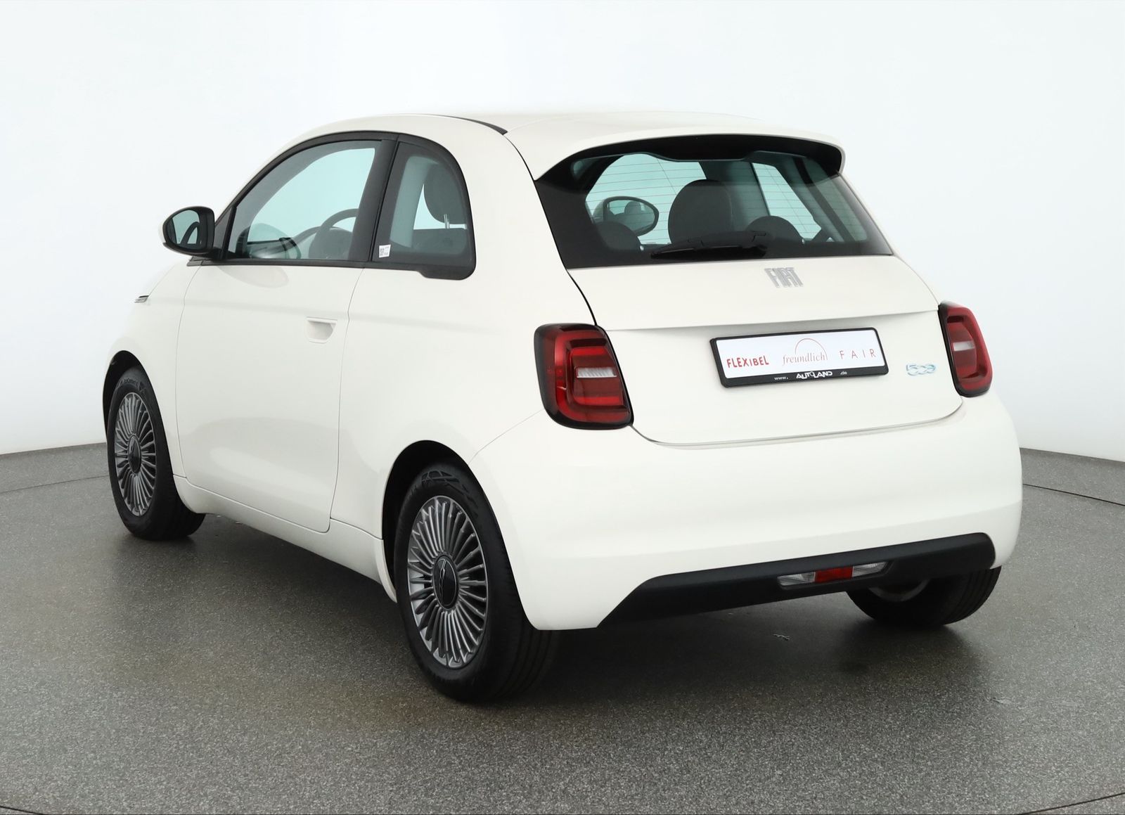 Fiat 500e Standheizung Android Apple Tempomat DAB USB imagem 3