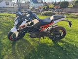 KTM Duke 125  - KTM 125