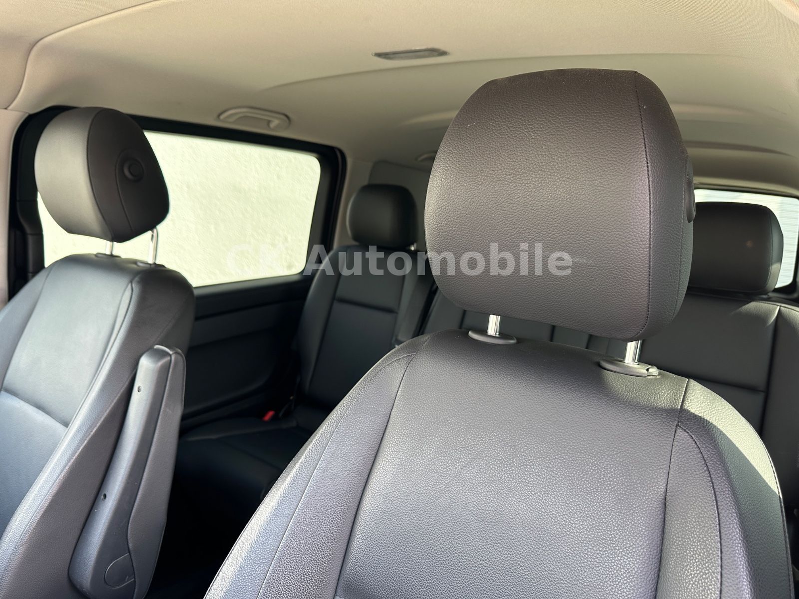 Fahrzeugabbildung Mercedes-Benz Vito Mixto 119 Lang Autom./5 Sitze/Navi/LED/AHK