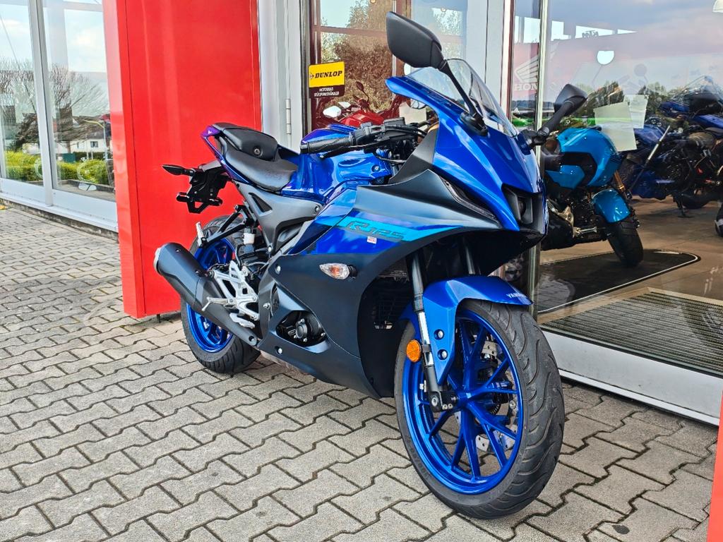 Yamaha YZF-R125 