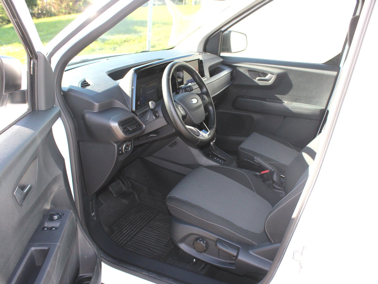 Fahrzeugabbildung Ford Transit Courier Trend