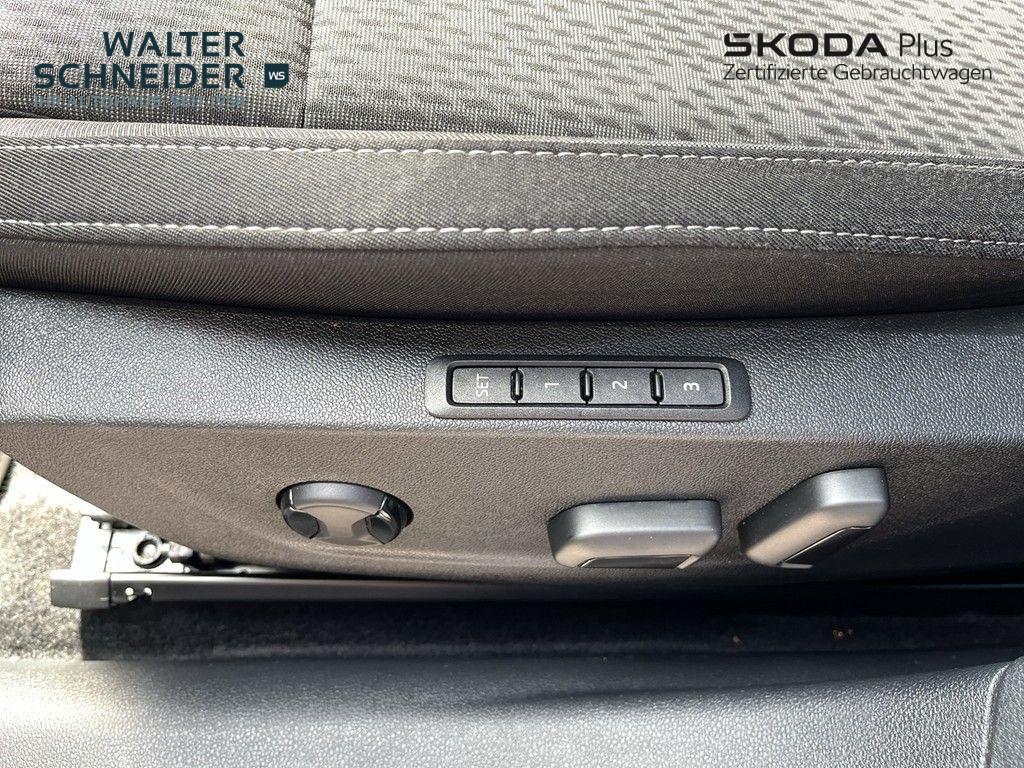 Skoda Octavia Combi 2.0 TDI DSG Selection Plus Navi LE
