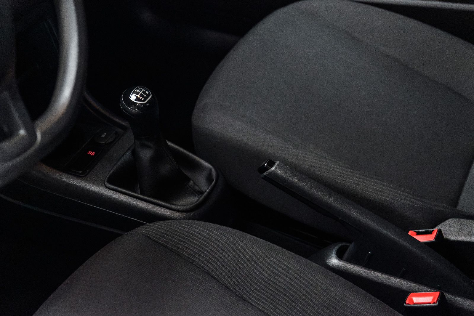 Fahrzeugabbildung Volkswagen up! 1.0l 48kw +4-türig + Maps & More + GJReifen