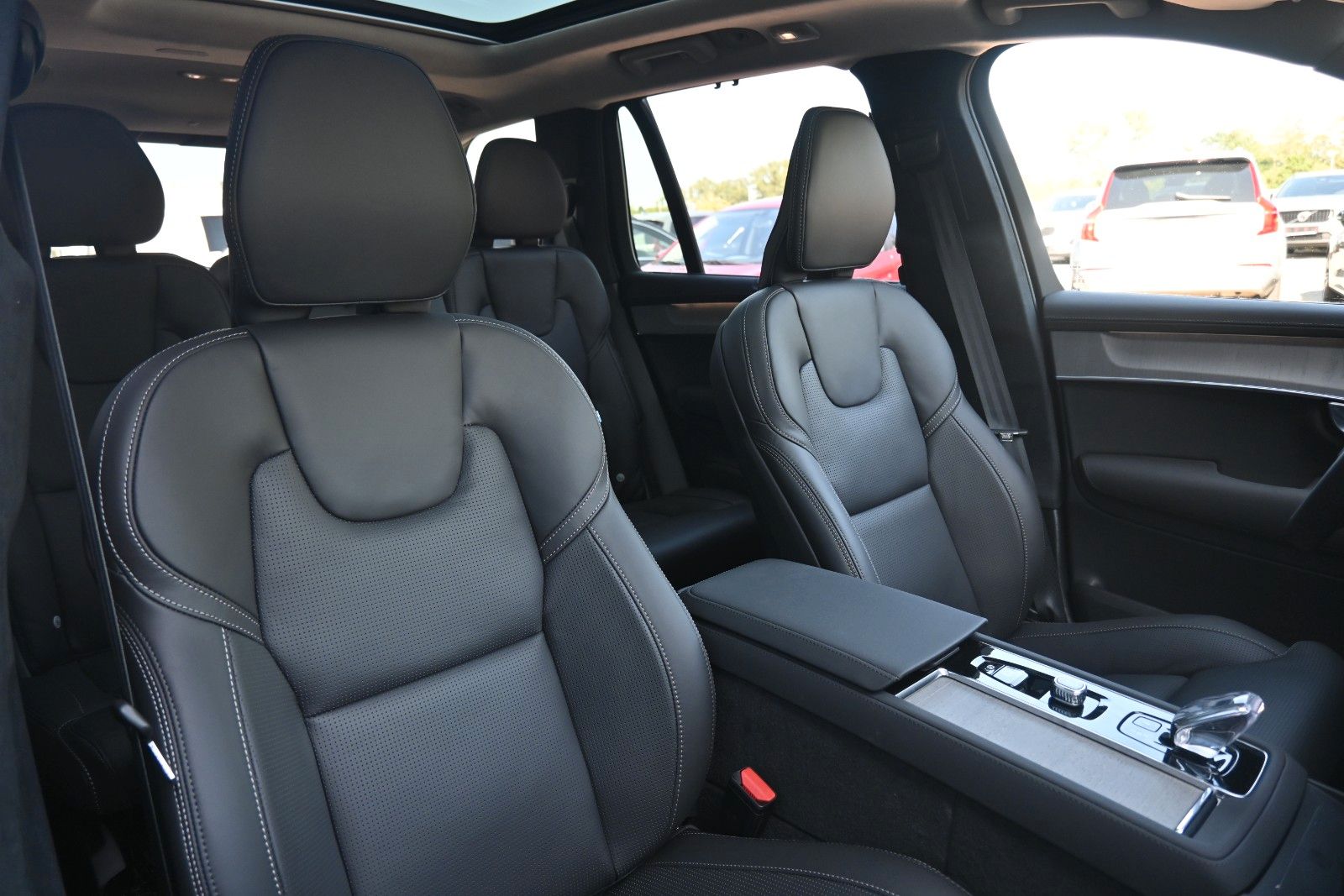 Fahrzeugabbildung Volvo XC90 Ultra Dark T8 AWD Recharge*LUFT*PANO*STHZ