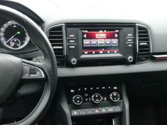 Fahrzeugabbildung Skoda Karoq 2.0 TSI DSG 4x4 SPORTLINE AHK*FSH*LED*GRA