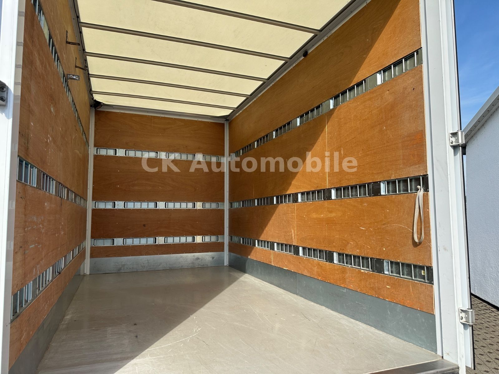 Fahrzeugabbildung Mercedes-Benz Sprinter III 516 CDI Koffer RWD/Klima/Kamera/SHZ