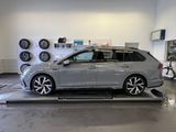 Volkswagen Golf VIII Variant R-Line 1.5 eTSI DSG *AHK, LED, - Volkswagen Golf: Kombi