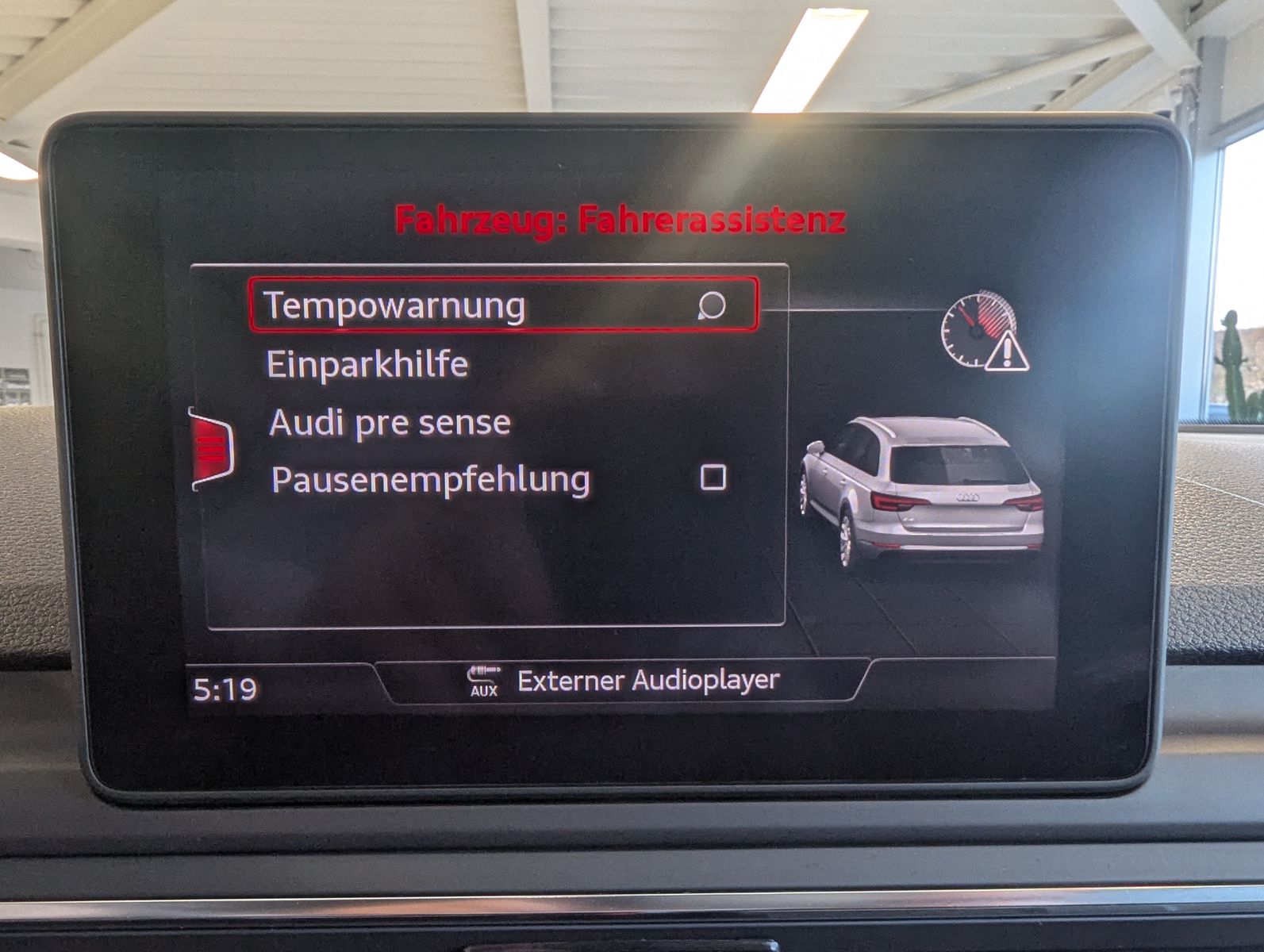 AUDI A4 2.0 TDI design ultra Sport-Fahrwerk Alcantara - Image 27