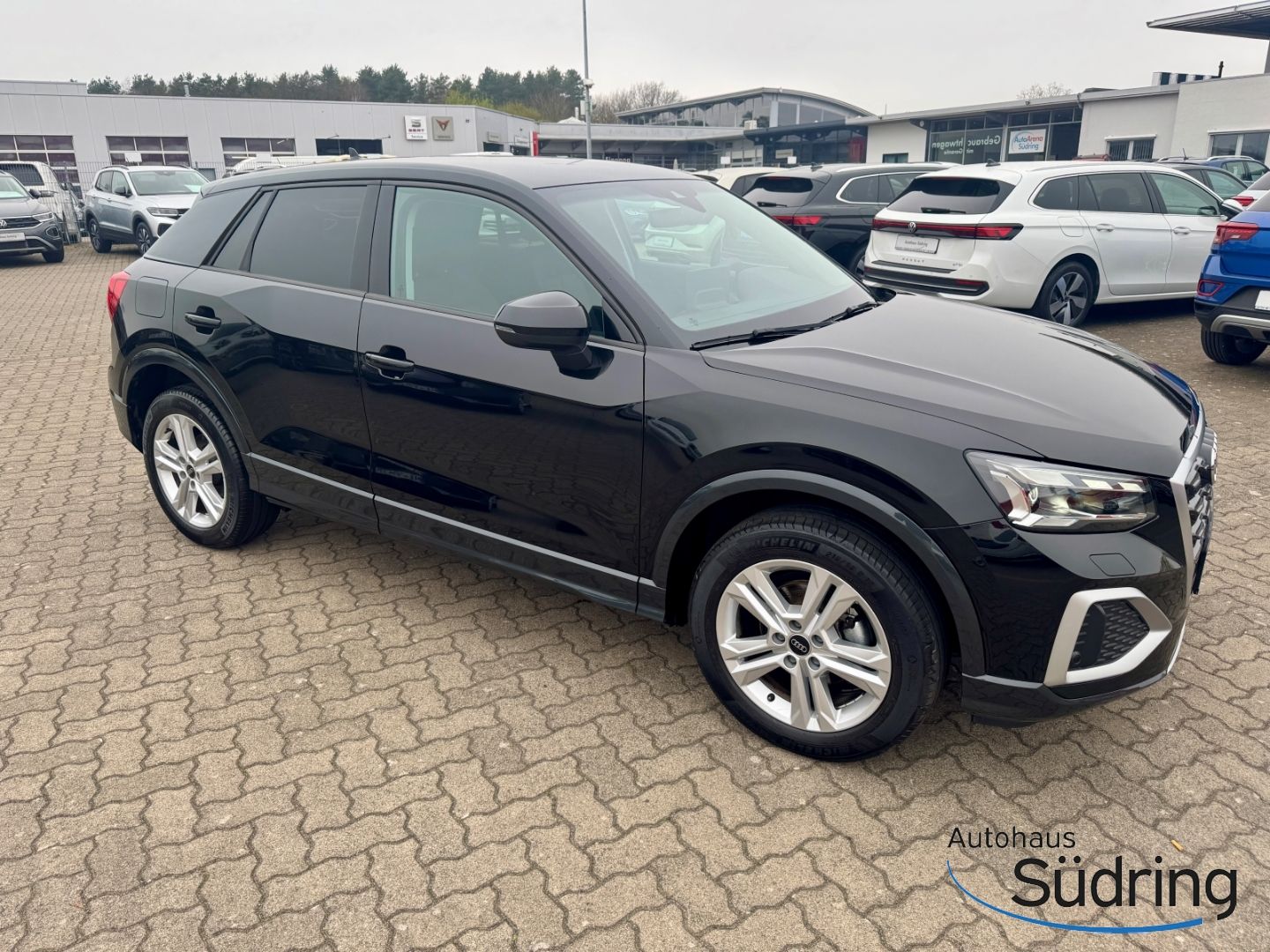 Q2 35 TFSI Advanced S-Tronic Navi Matrix-LED ACC