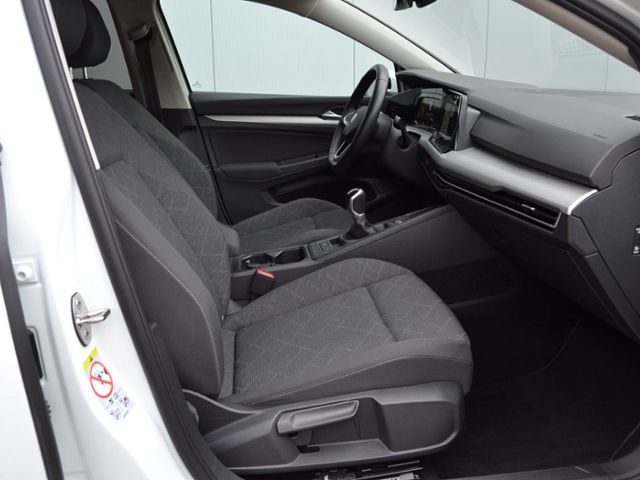 Golf VIII 1.5 TSI Life LED/NAVI+VZE/BUSINESS-PRE