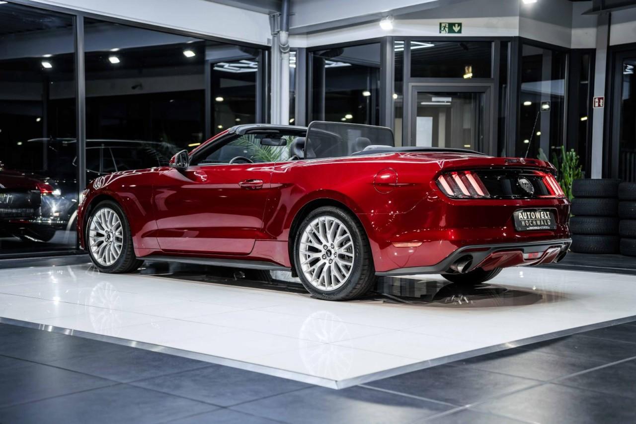 Ford Mustang Convertible 2.3 NAVI *DEU* Kamera XENON